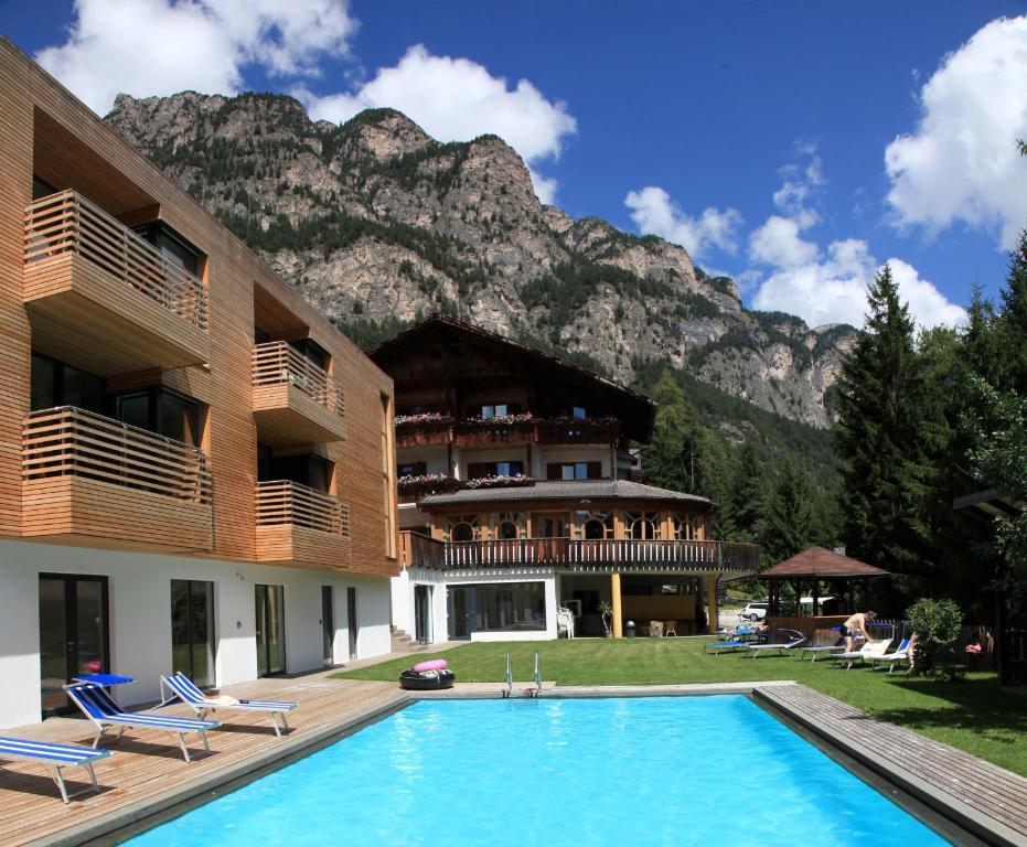 Hotel Pine Tires Luaran gambar